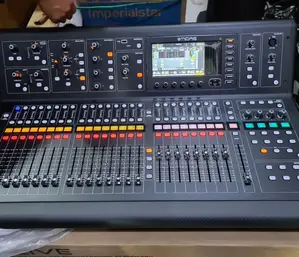 Midas M32 Straight Channels