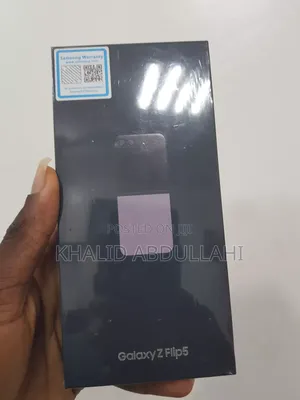 New Samsung Galaxy Z Flip5 256 GB