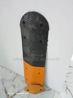 Yellow Road Safety Speed Control Highway Rubber Speed Breake