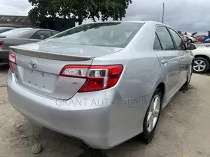 Toyota Camry 2012 Silver