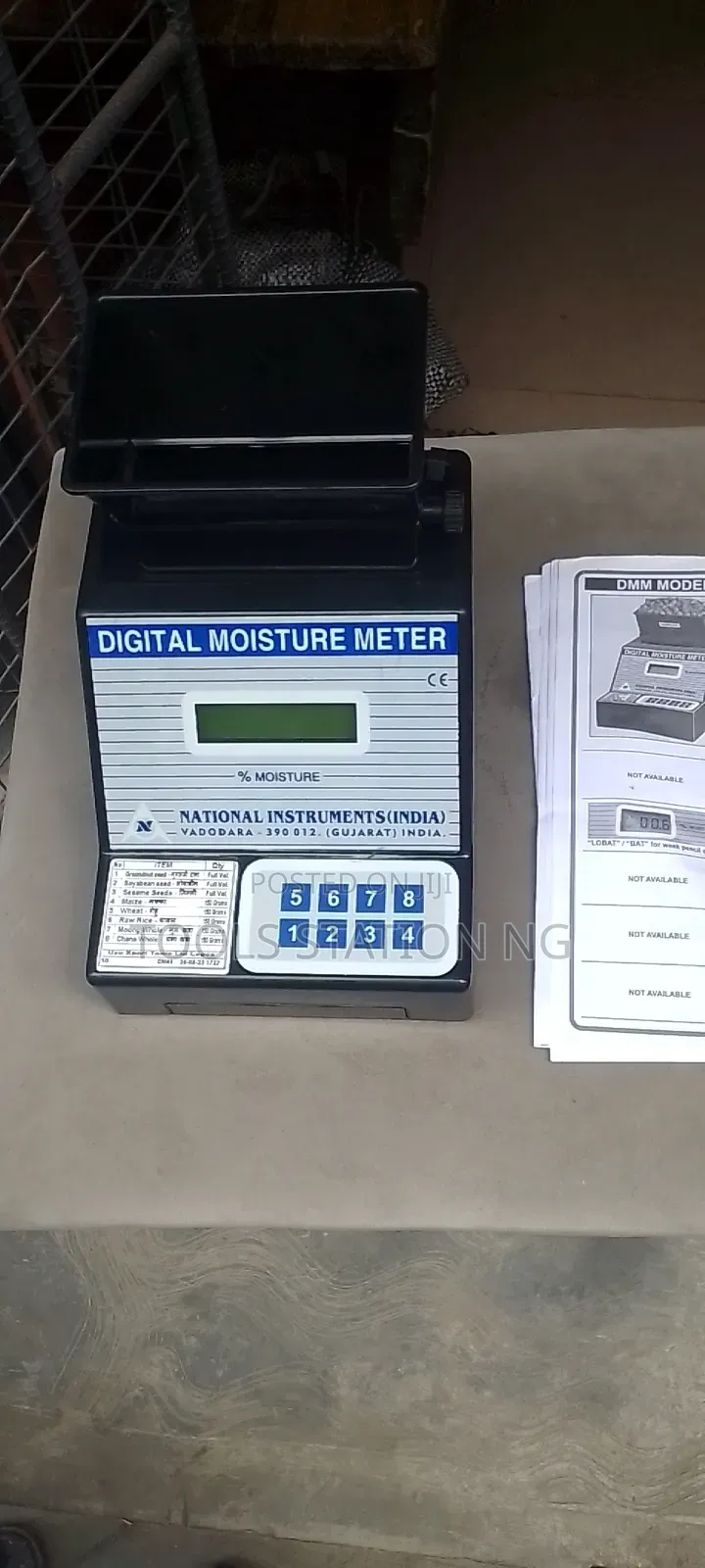 Digital Moisture Meter 8 in 1