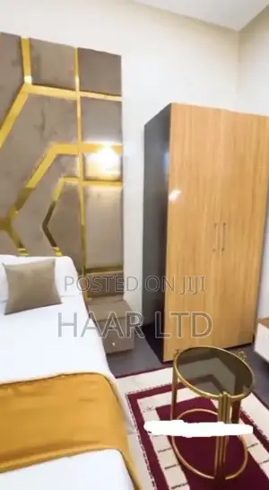 Weekly Shared Apartment Per Week With 24/Hr Light