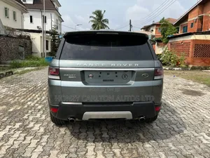 Land Rover Range Rover Sport 2015 Green