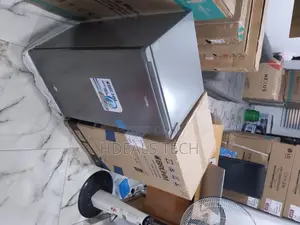 Easy to Use Single Door Refrigerator > 90L > Bruhm