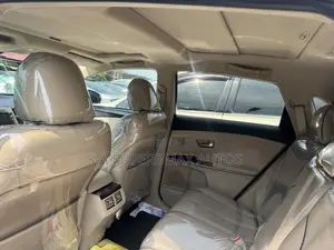 Toyota Venza V6 AWD 2010 Burgundy