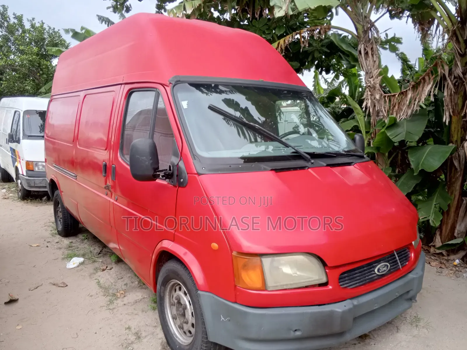 Ford Transit 2005 Red