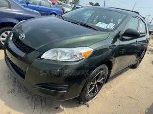 Toyota Matrix 2011 Green