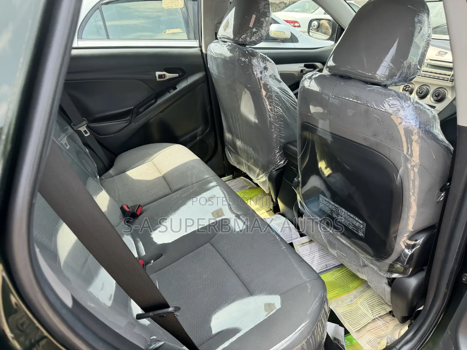 Toyota Matrix 2011 Green