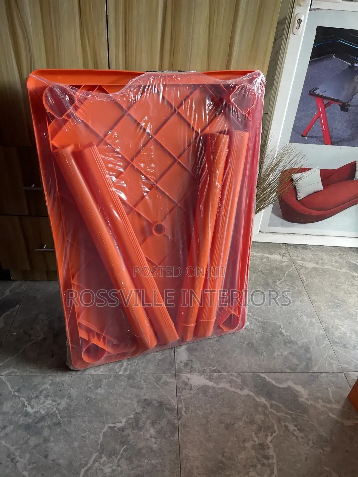 Medium Plastic Table