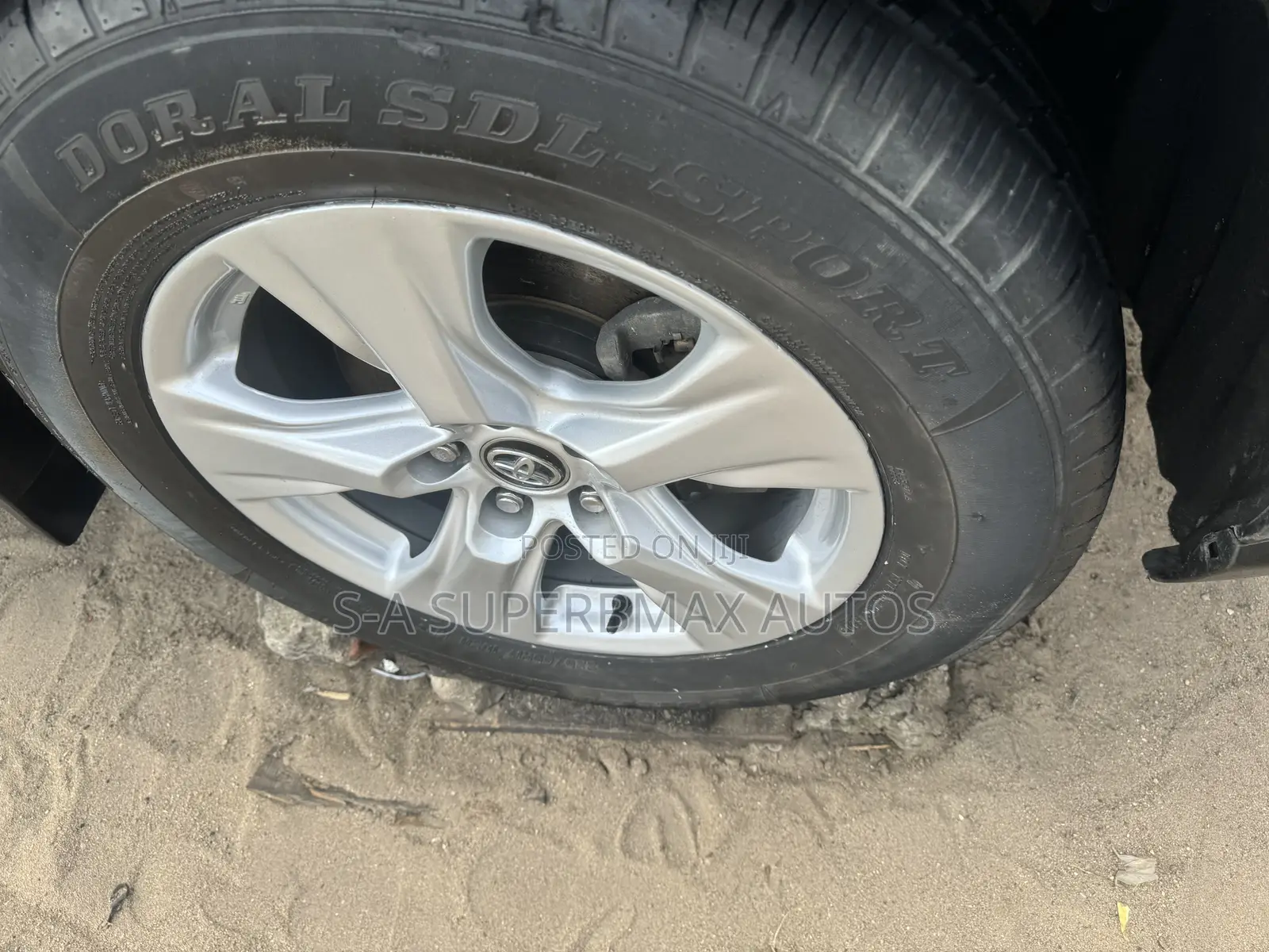 Toyota RAV4 XLE AWD 2020 Gray