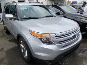 Ford Explorer 2013 Silver