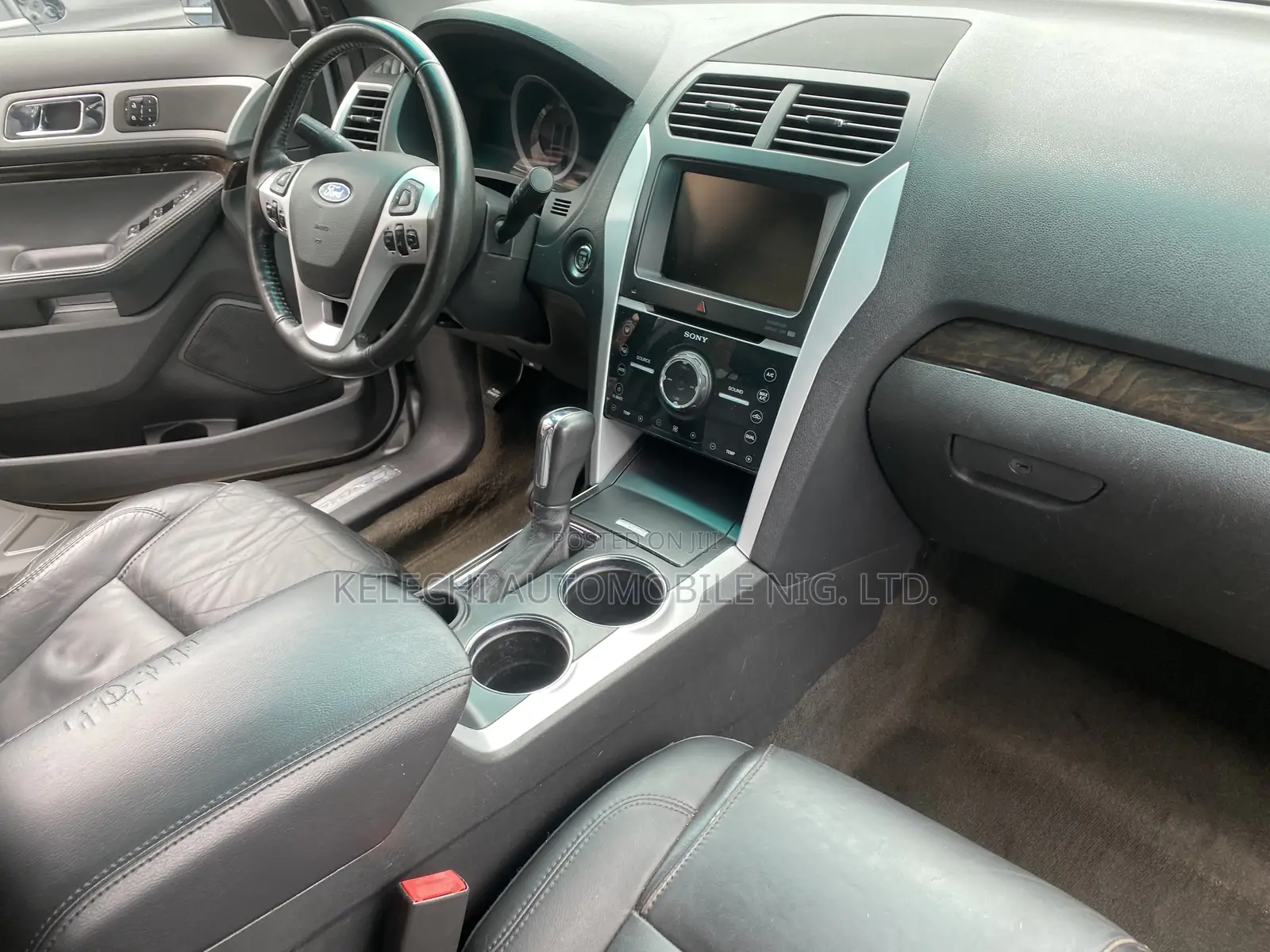 Ford Explorer 2013 Silver