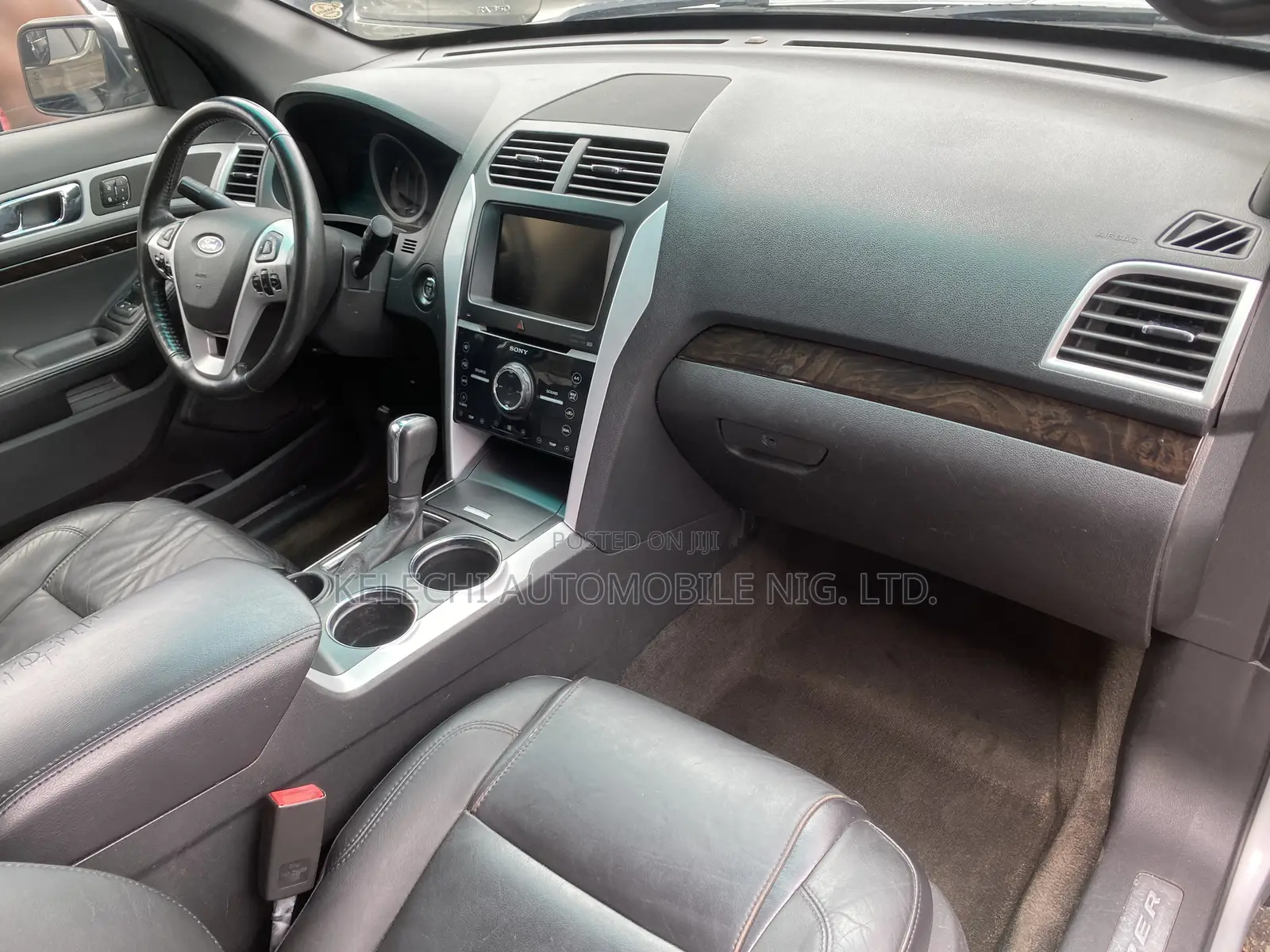 Ford Explorer 2013 Silver