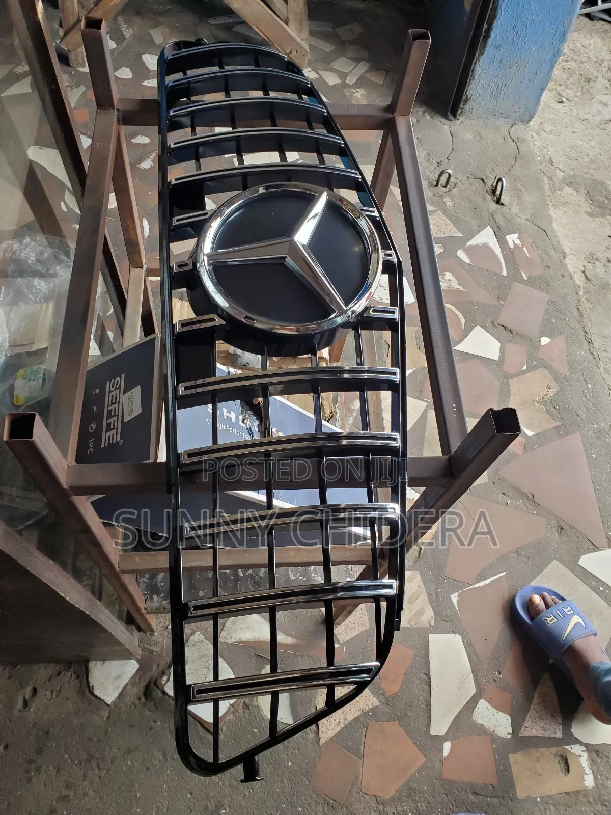 C300 2010 Front Gril New
