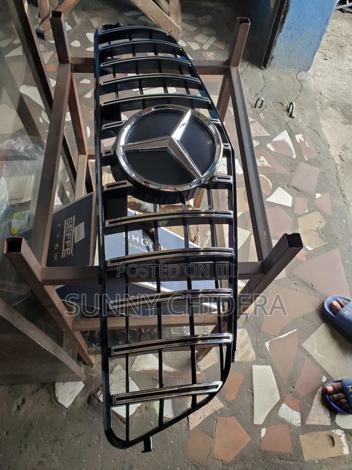 C300 2010 Front Gril New