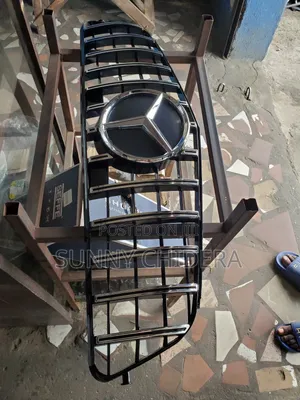 C300 2010 Front Gril New