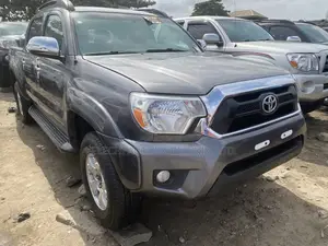 Toyota Tacoma 2013 Gray