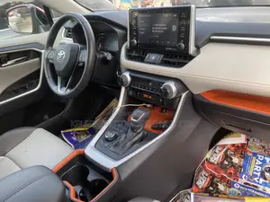 Toyota RAV4 Adventure AWD 2020 Red
