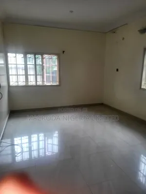 3bdrm Block of Flats in Ikeja Gra for rent