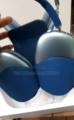 Apple Airpods Max Blue.