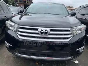 Toyota Highlander 3.5L 4WD 2013 Black
