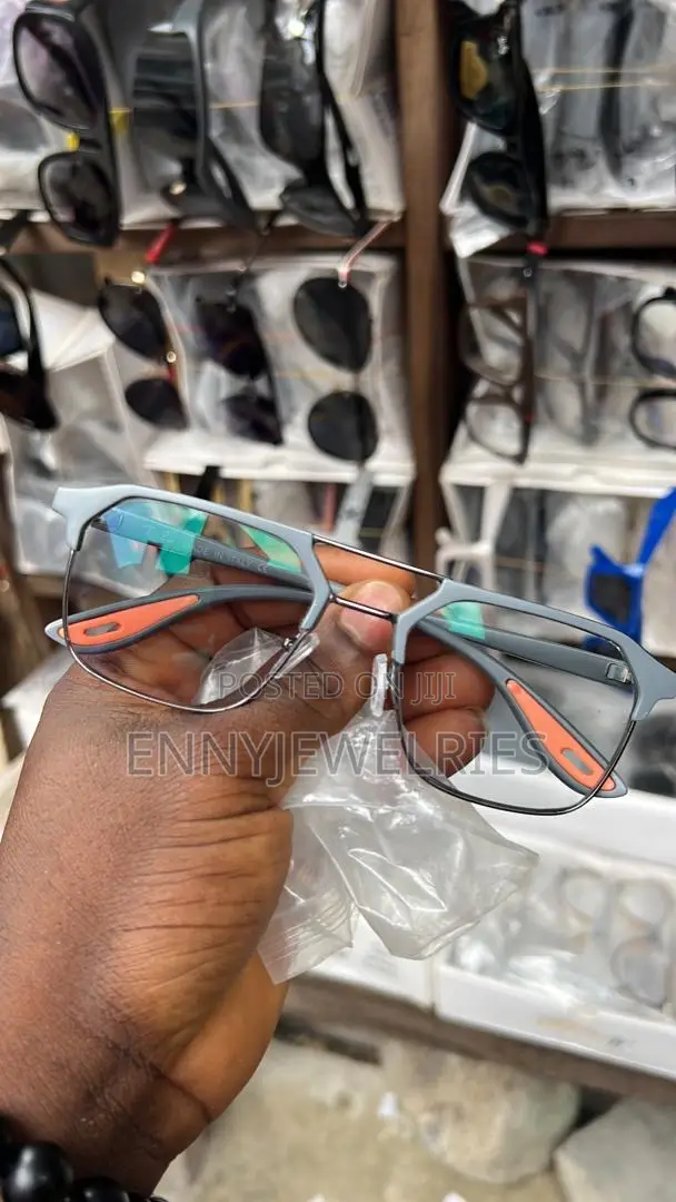 Photochromic Glasses
