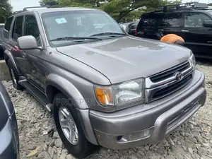 Toyota 4-Runner 2000 Silver