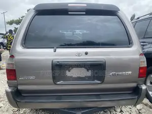 Toyota 4-Runner 2000 Silver