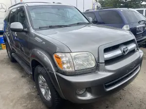 Toyota Sequoia 2006 Gray