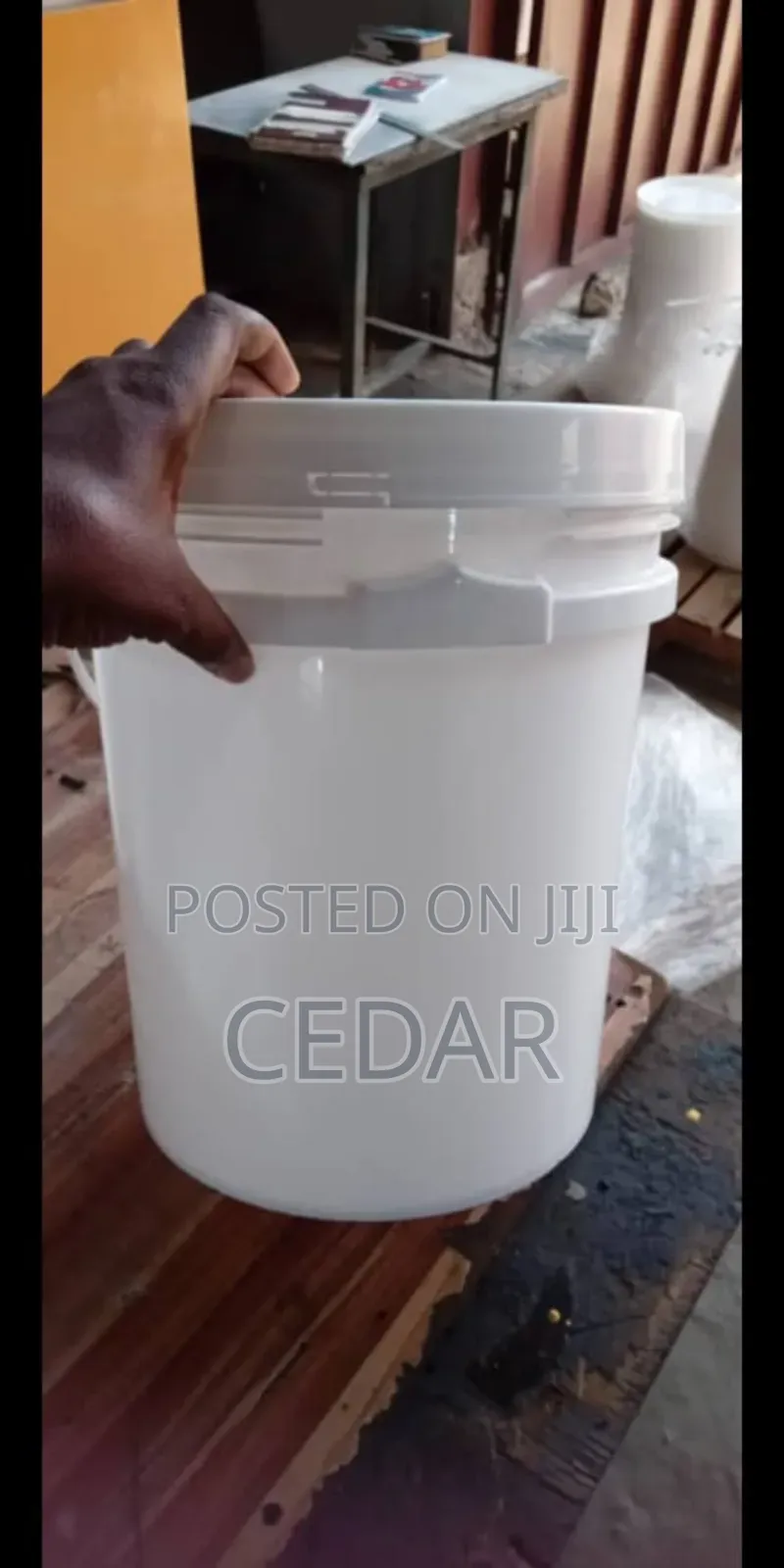 20L Bucket