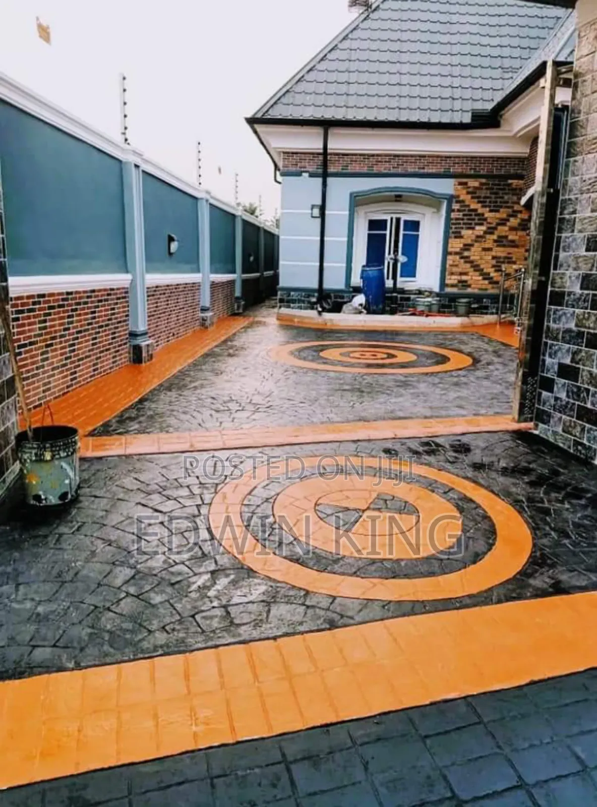 Dark Men Floor Design