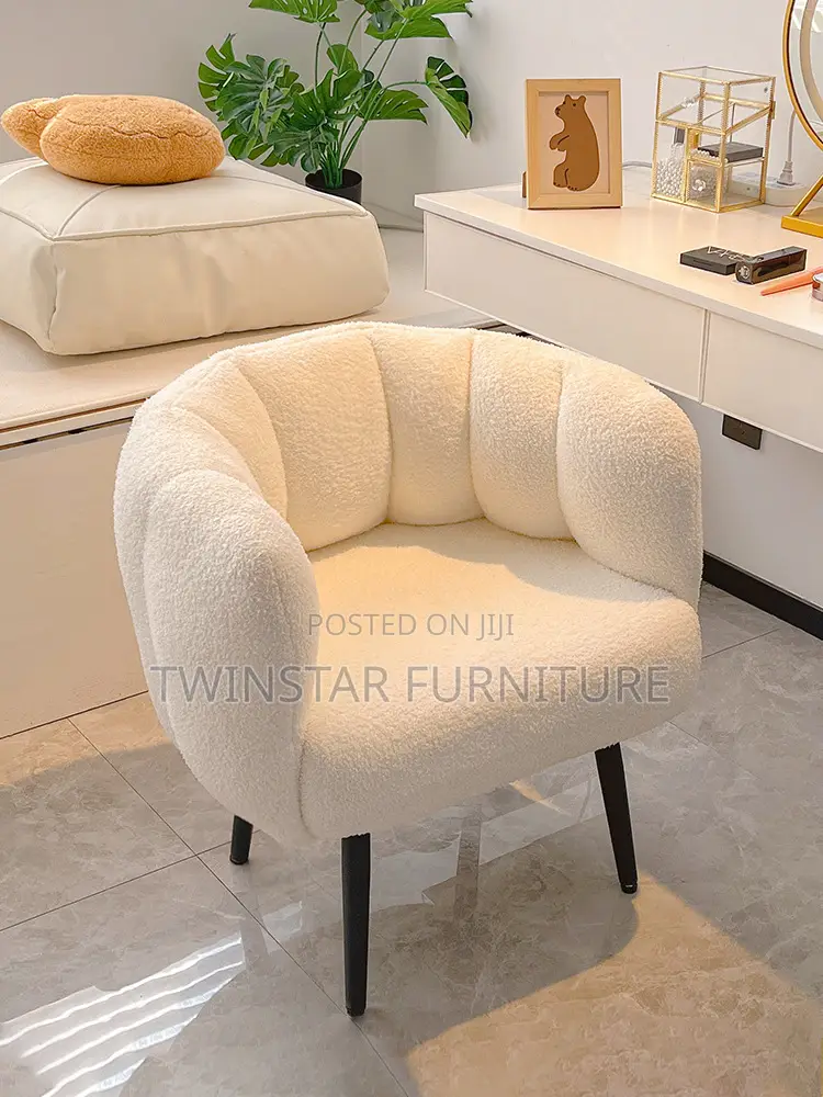 New Modern Fluffy Fabric Single Sofa Chair