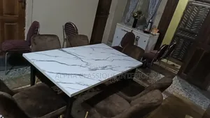 Unique Classique Dinning