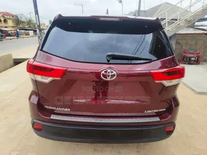 Toyota RAV4 2017 Red