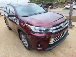 Toyota RAV4 2017 Red