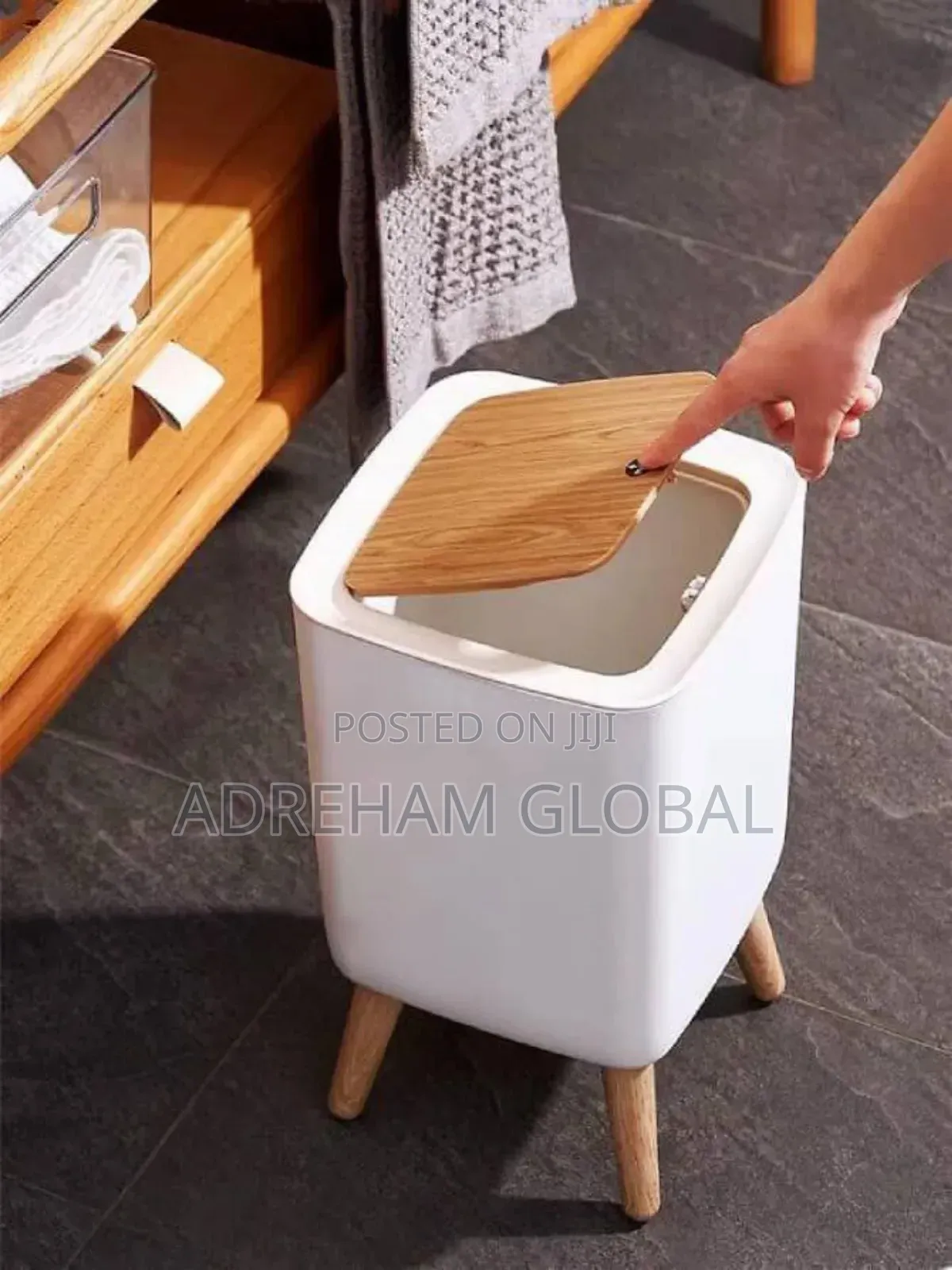 Classic Dust Bin/Waste Bin Container With Cover