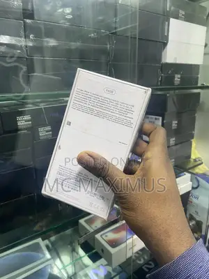 New Apple iPhone 11 64 GB White