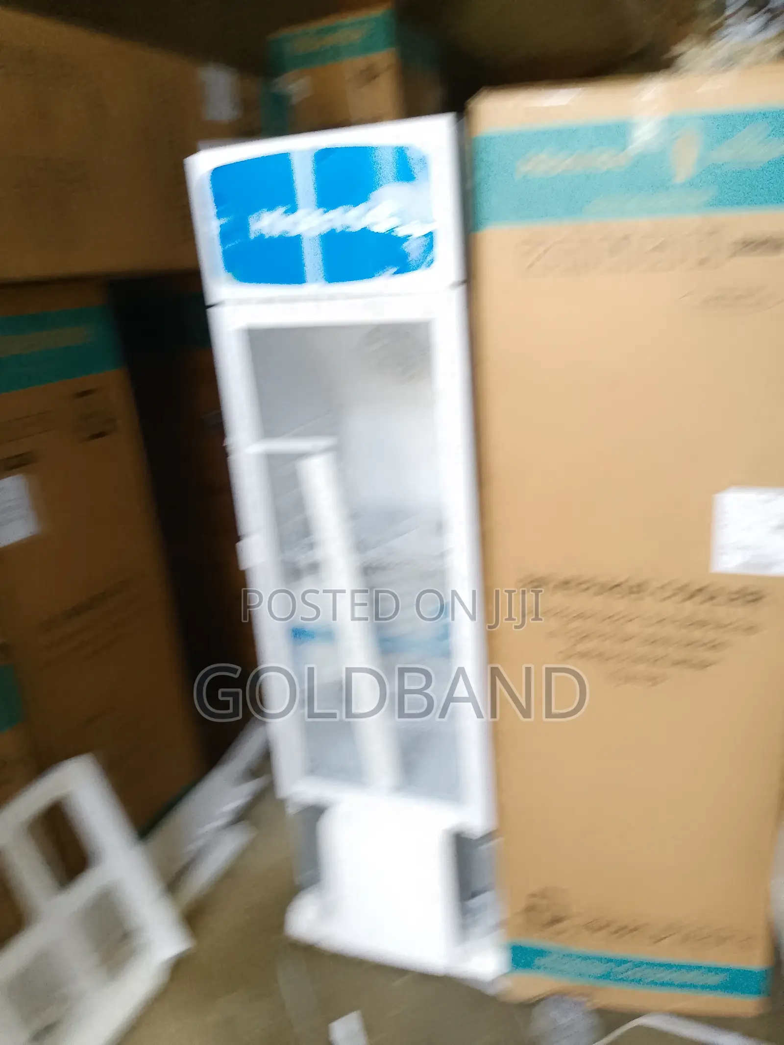 Intense 222L "Fl30fc" Hisense Beverage Cooler