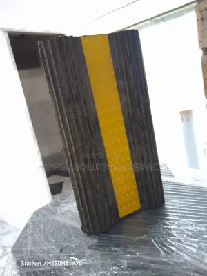 Heavy Duty Rubber Wheel Chocks