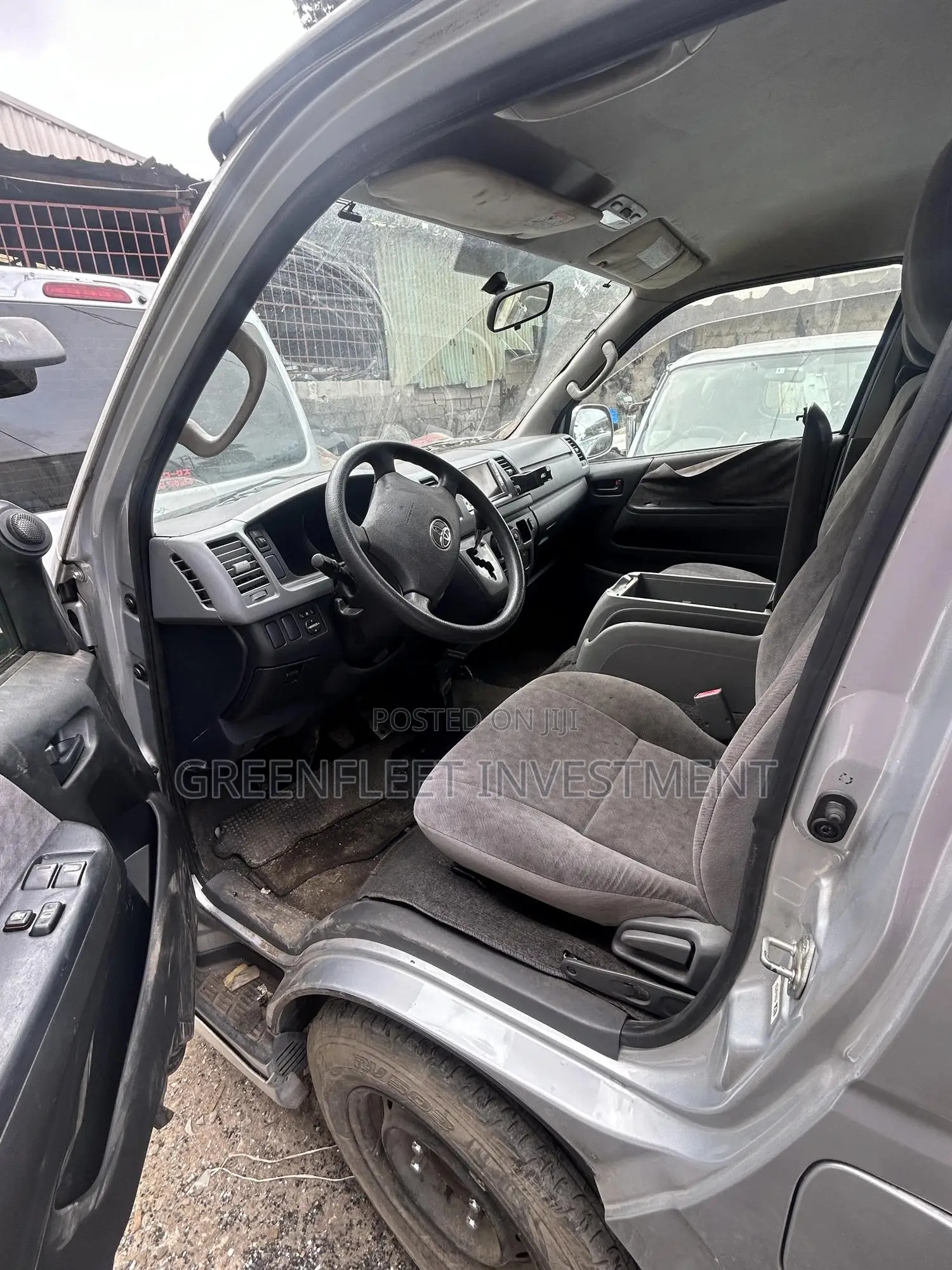 Toyota HiAce 2012 Grey