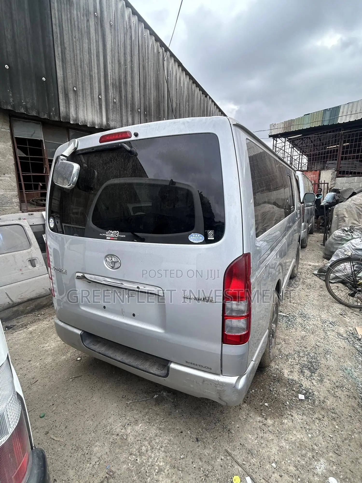 Toyota HiAce 2012 Grey