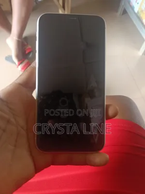 Apple iPhone 11 64 GB White