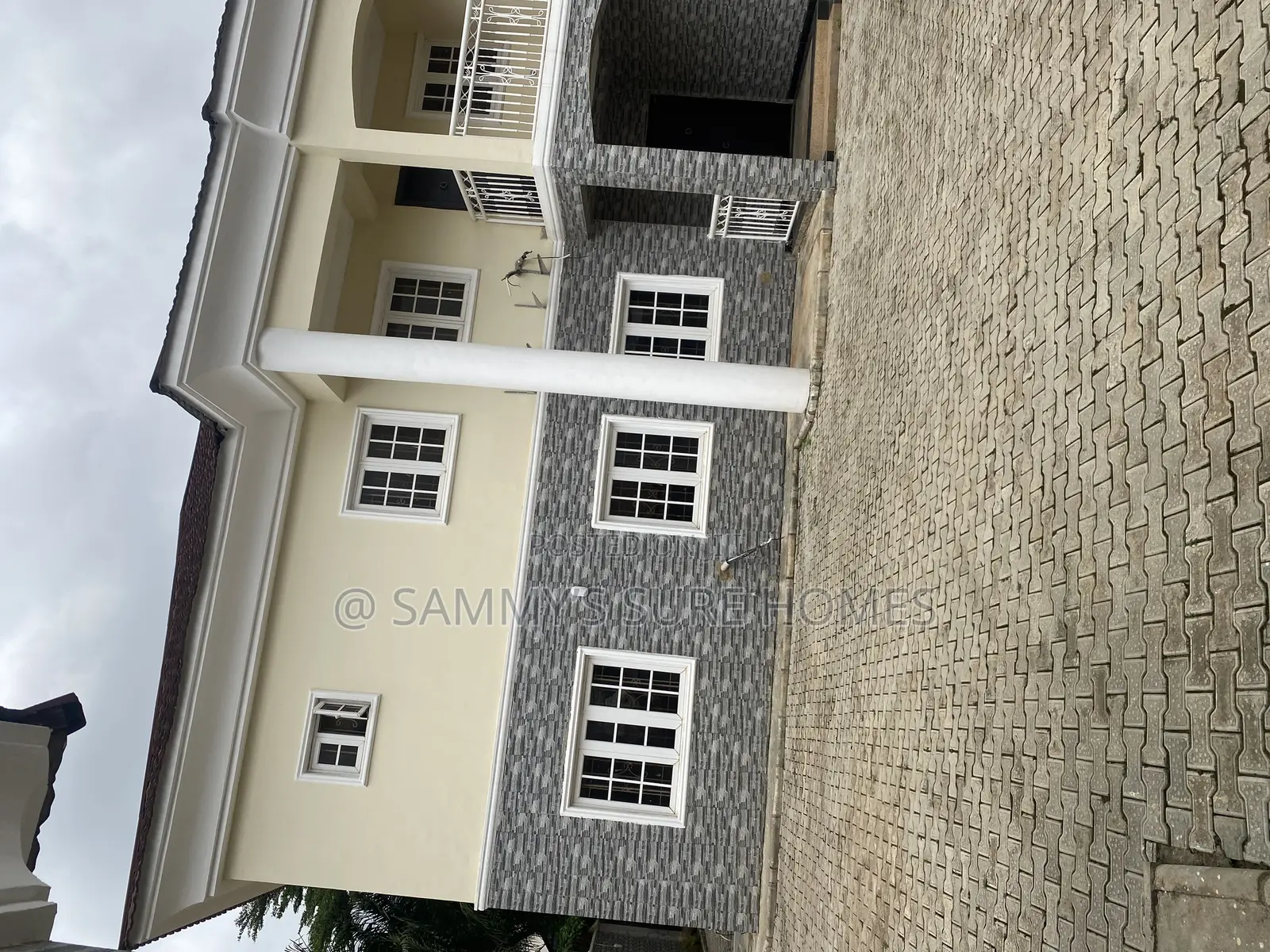 3bdrm Duplex in Sentraco Gwarinpa for rent