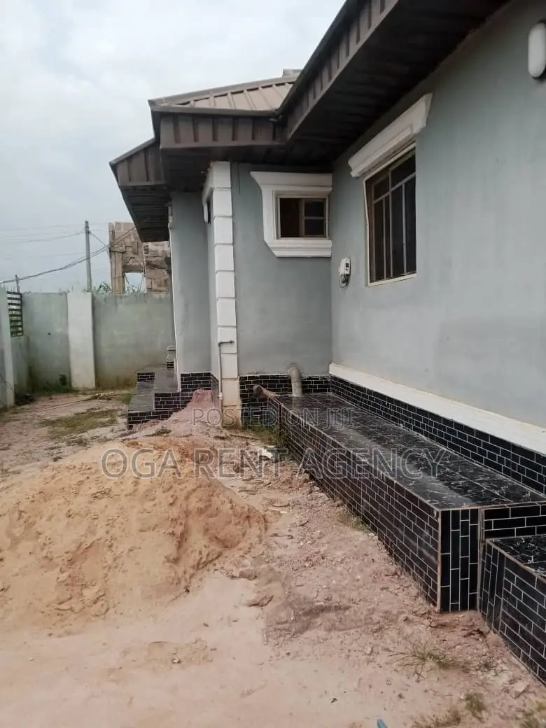Furnished Mini Flat in Peanut Road Off, Benin City for rent