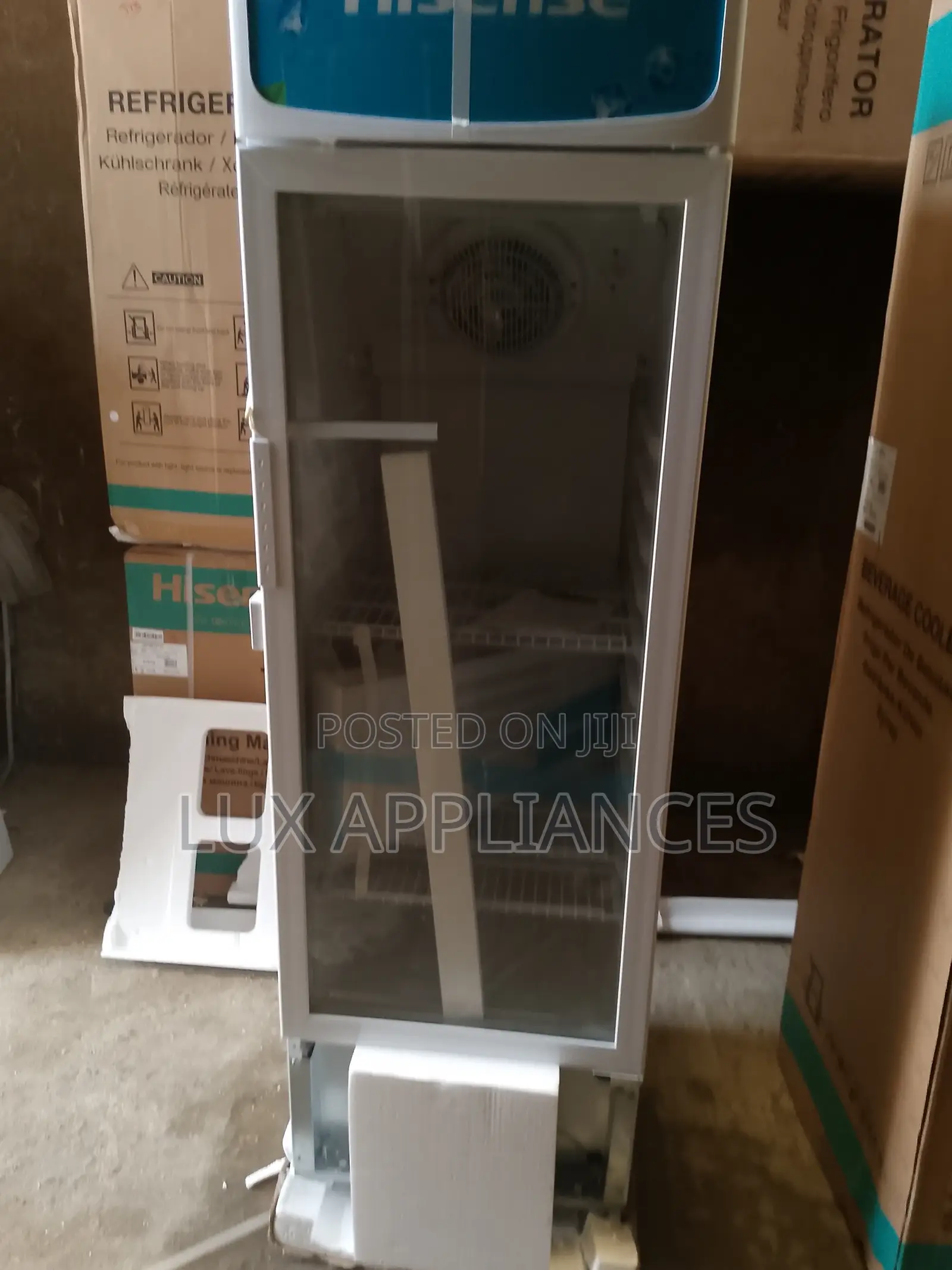 Nice and Portable Hisense 222L Refrigerator