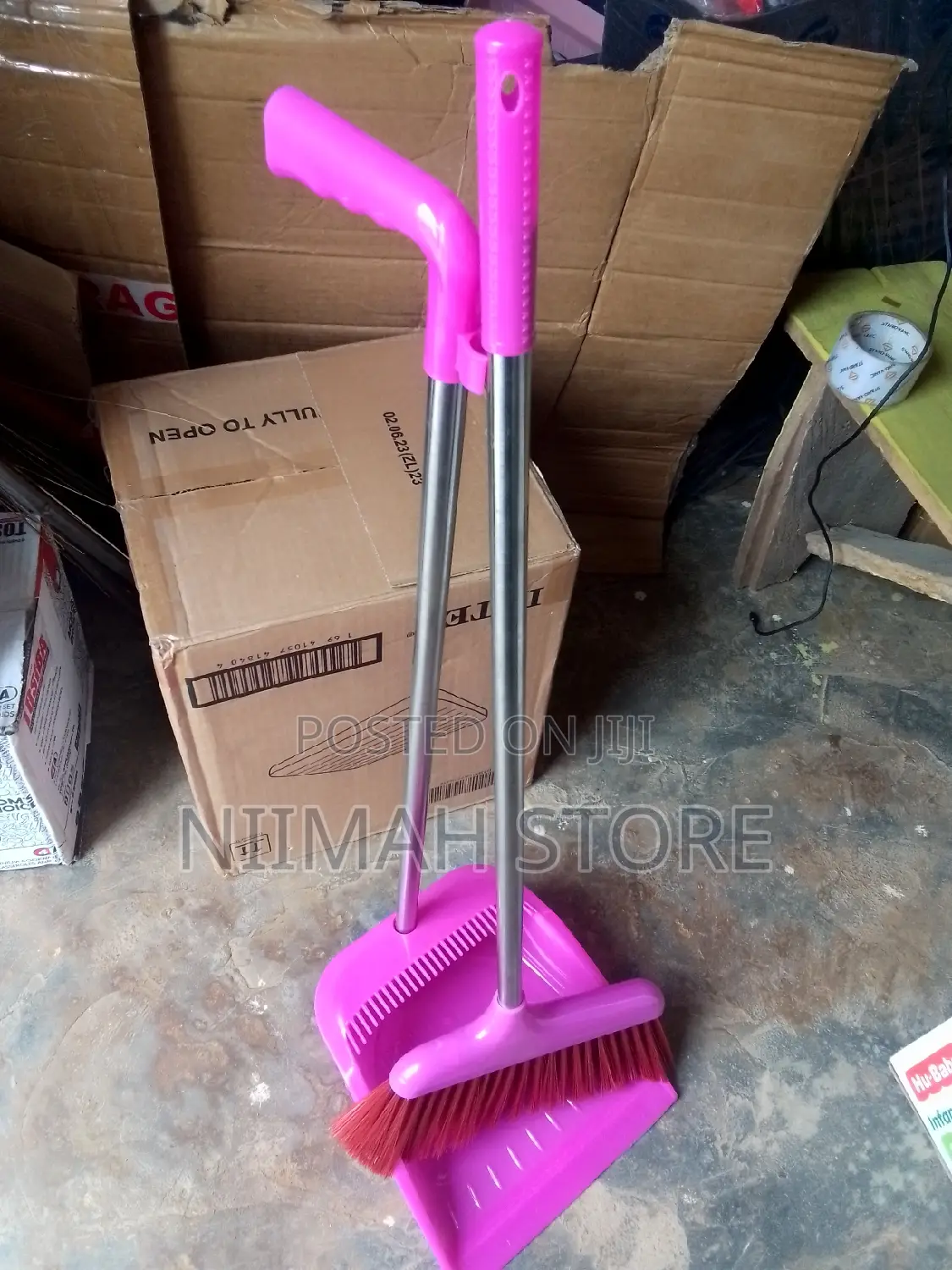 Hand Sweeper With Dustpan