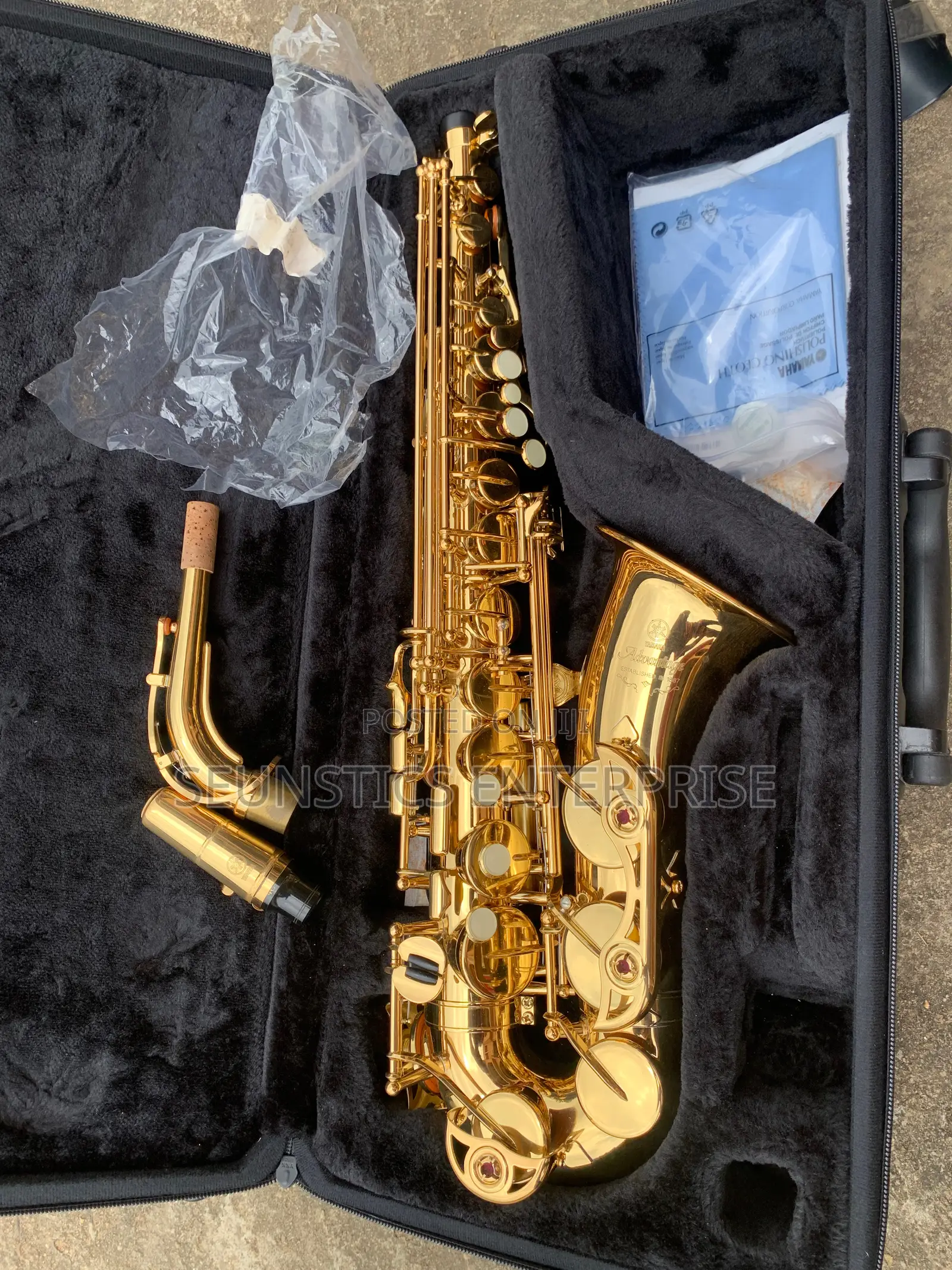 Quality Yamaha YAS 300 AD Intermediate Eb Alto Saxophone