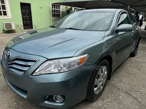 Toyota Camry LE 4dr Sedan (2.5L 4cyl 6A) 2011 Green