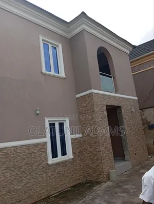 4bdrm Duplex in Temidire Estate, Osogbo for sale