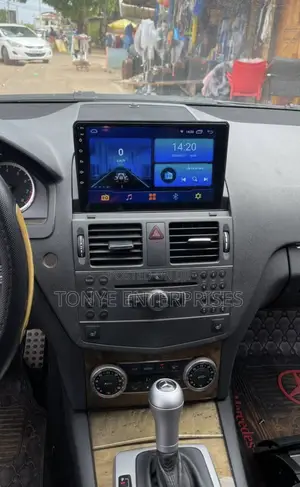 Mercedes Benz GLK 2010 Multimedia Player